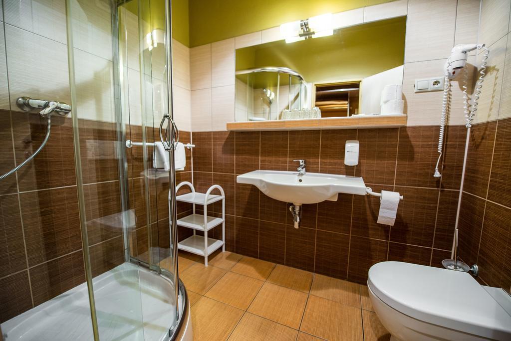 Spišská Nová Ves Hotel Cingov Slovensky Raj מראה חיצוני תמונה
